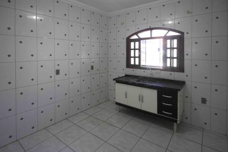 Casa para alugar com 790m², 6 quartos e 12 vagasCozinha casa 02