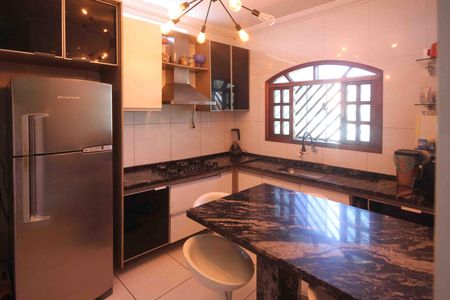 Casa para alugar com 790m², 6 quartos e 12 vagasCozinha