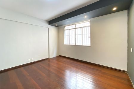 Apartamento à venda com 303m², 3 quartos e 1 vagaSala