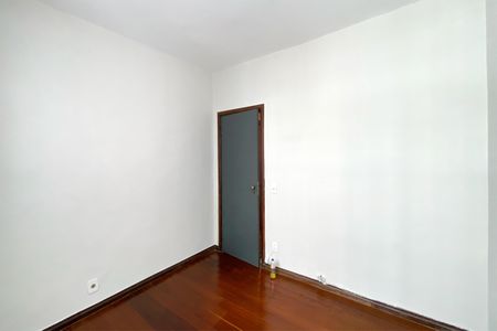 Apartamento à venda com 303m², 3 quartos e 1 vagaQuarto 2