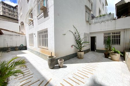 Apartamento à venda com 303m², 3 quartos e 1 vagaVaranda