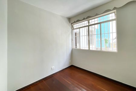 Apartamento à venda com 303m², 3 quartos e 1 vagaQuarto 2