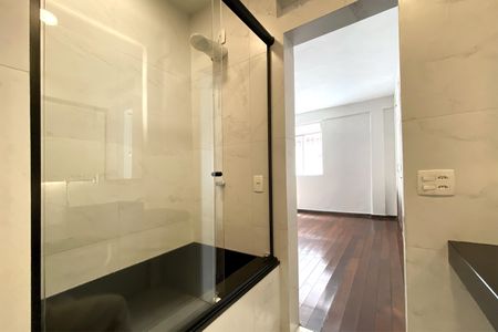 Apartamento à venda com 303m², 3 quartos e 1 vagaBanheiro da Suíte 1