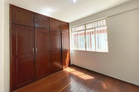Apartamento à venda com 303m², 3 quartos e 1 vagaQuarto 3