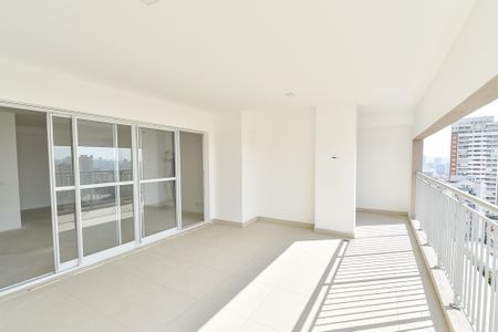 Varanda de apartamento à venda com 3 quartos, 125m² em Jardim da Gloria, São Paulo