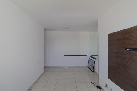 Apartamento à venda com 71m², 2 quartos e 1 vagaSala