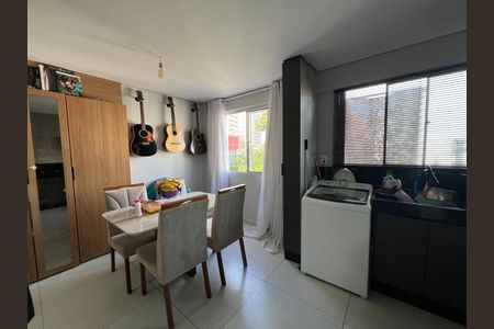 Apartamento para alugar com 75m², 2 quartos e 1 vaga Apartamento para alugar com 75m², 2 quartos e 1 vagaCozinha