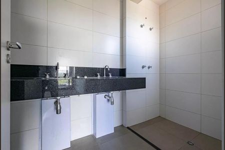Apartamento à venda com 178m², 3 quartos e 2 vagas Apartamento à venda com 178m², 3 quartos e 2 vagasBanheiro 4