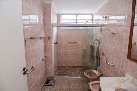 Apartamento para alugar com 130m², 3 quartos e 1 vaga Apartamento para alugar com 130m², 3 quartos e 1 vagaBanheiro 2