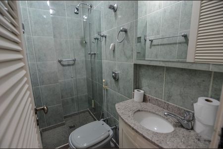 Apartamento para alugar com 130m², 3 quartos e 1 vaga Apartamento para alugar com 130m², 3 quartos e 1 vagaBanheiro 1