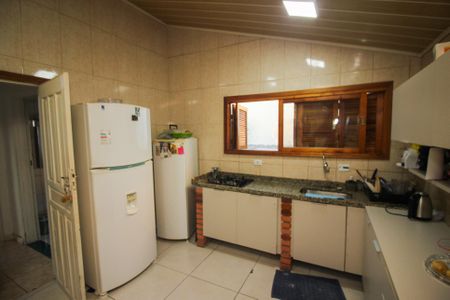 Casa para alugar com 159m², 4 quartos e 2 vagas Casa para alugar com 159m², 4 quartos e 2 vagasCozinha