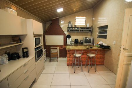 Casa para alugar com 159m², 4 quartos e 2 vagas Casa para alugar com 159m², 4 quartos e 2 vagasCozinha