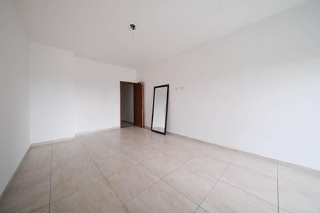 Casa à venda com 132m², 3 quartos e 2 vagasSuíte