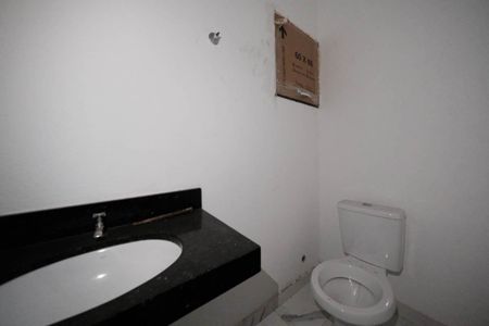 Casa à venda com 132m², 3 quartos e 2 vagasLavabo