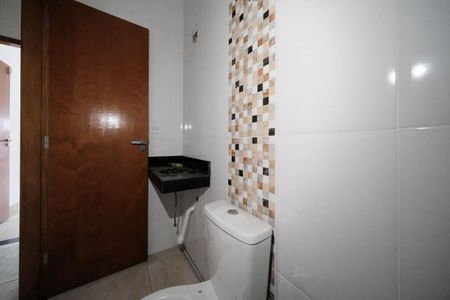 Casa à venda com 132m², 3 quartos e 2 vagasBanheiro
