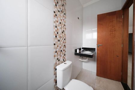 Casa à venda com 132m², 3 quartos e 2 vagasSuíte