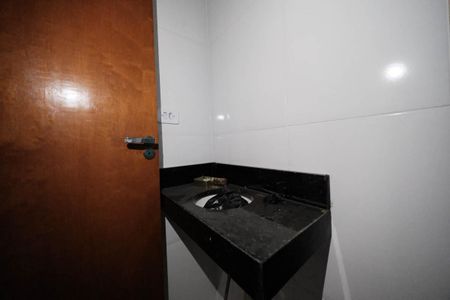 Casa à venda com 132m², 3 quartos e 2 vagasBanheiro