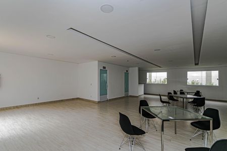 Apartamento para alugar com 55m², 2 quartos e sem vaga Apartamento para alugar com 55m², 2 quartos e sem vagaÁrea Comum