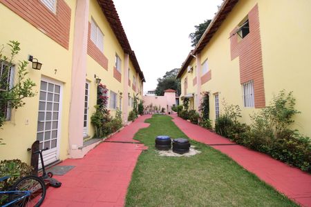 Casa de condomínio à venda com 130m², 2 quartos e 1 vagaÁrea Comum