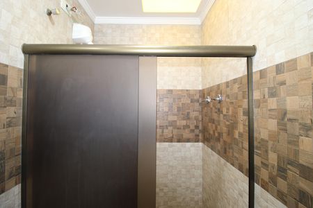 Casa de condomínio à venda com 130m², 2 quartos e 1 vagaBanheiro