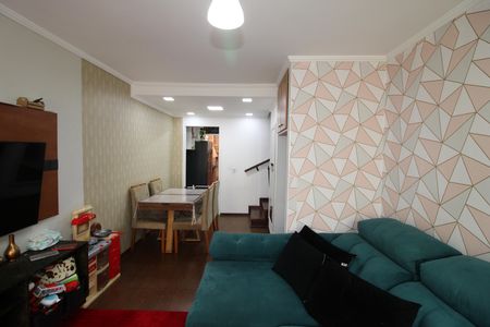 Casa de condomínio à venda com 130m², 2 quartos e 1 vagaSala