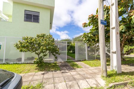 Casa à venda com 86m², 3 quartos e 1 vaga Casa à venda com 86m², 3 quartos e 1 vagaFachada