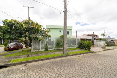 Casa à venda com 86m², 3 quartos e 1 vaga Casa à venda com 86m², 3 quartos e 1 vagaFachada