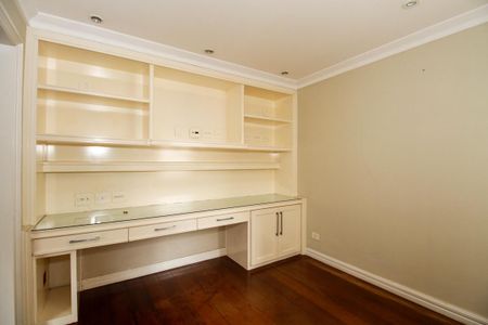 Apartamento para alugar com 110m², 2 quartos e 1 vaga Apartamento para alugar com 110m², 2 quartos e 1 vagaSala de Tv