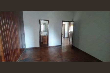 Casa para alugar com 249m², 3 quartos e 2 vagas