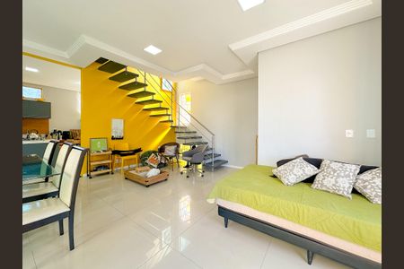 Casa para alugar com 120m², 3 quartos e 3 vagasSala de TV
