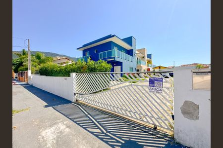 Casa para alugar com 120m², 3 quartos e 3 vagasFachada