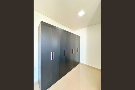 Casa para alugar com 120m², 3 quartos e 3 vagasCloset da suíte