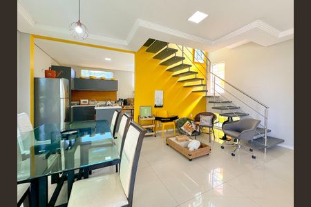 Casa para alugar com 120m², 3 quartos e 3 vagasSala de TV