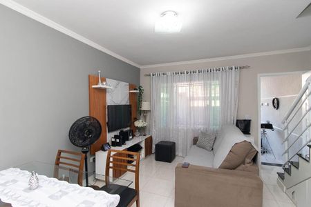 Casa à venda com 100m², 3 quartos e 2 vagasSala