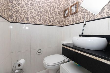 Casa à venda com 100m², 3 quartos e 2 vagasLavabo