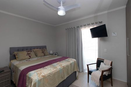 Casa à venda com 100m², 3 quartos e 2 vagasQuarto Suíte