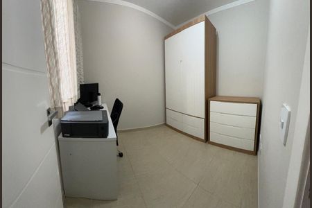 Casa à venda com 100m², 3 quartos e 2 vagasQuarto 2