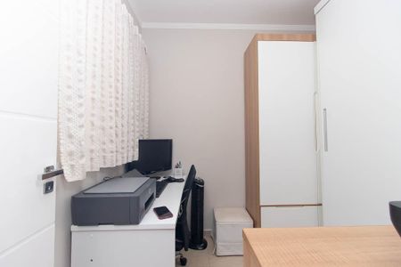 Casa à venda com 100m², 3 quartos e 2 vagasQuarto 2