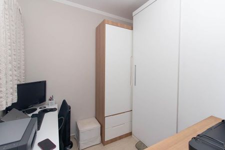 Casa à venda com 100m², 3 quartos e 2 vagasQuarto 2