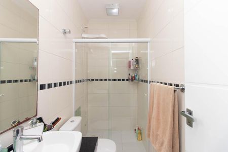 Casa à venda com 100m², 3 quartos e 2 vagasBanheiro da Suíte