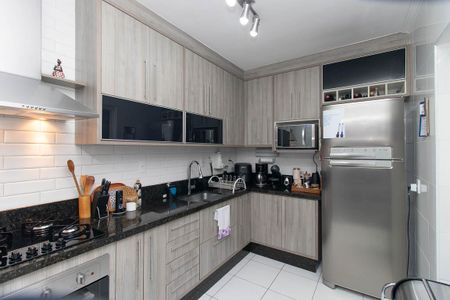 Cozinha de casa à venda com 3 quartos, 100m² em Vila Gustavo, São Paulo