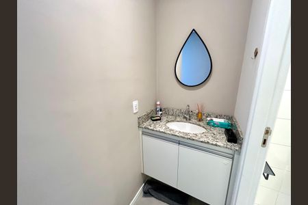 Apartamento à venda com 55m², 2 quartos e 1 vagaBanheiro 1