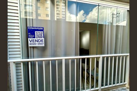 Apartamento à venda com 55m², 2 quartos e 1 vagaPlaca instalada na fachada do imóvel 