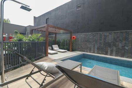 Apartamento para alugar com 26m², 0 quarto e 1 vagaÁrea comum - Piscina