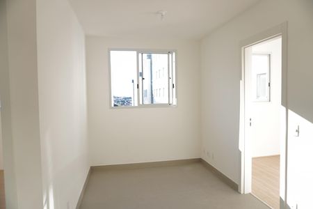 Sala de apartamento para alugar com 2 quartos, 36m² em Parque Guaianazes, São Paulo