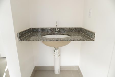Apartamento para alugar com 36m², 2 quartos e sem vagaBanheiro