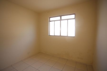 Quarto de casa à venda com 3 quartos, 86m² em Carlos Prates, Belo Horizonte