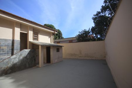 Casa à venda com 86m², 3 quartos e sem vagaQuintal