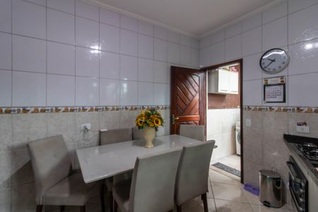 Casa à venda com 80m², 2 quartos e 2 vagas Casa à venda com 80m², 2 quartos e 2 vagasCozinha