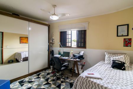 Casa à venda com 80m², 2 quartos e 2 vagas Casa à venda com 80m², 2 quartos e 2 vagasQuarto 2